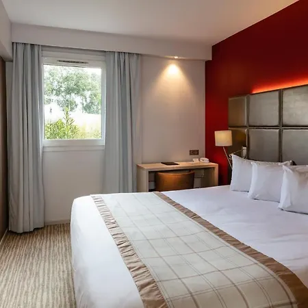 Western Le Lavarin 4* Авіньйон
