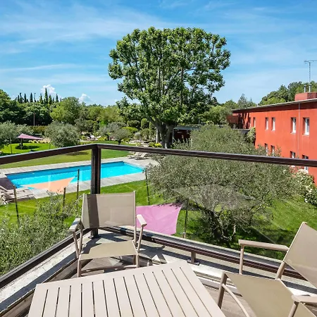 Western Le Lavarin 4* Avignon