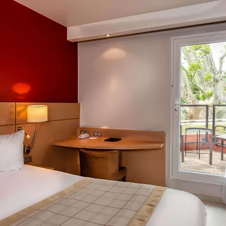 Western Le Lavarin Otel