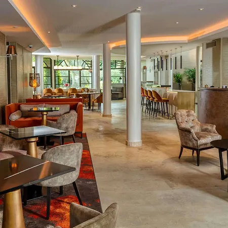 Otel Western Le Lavarin