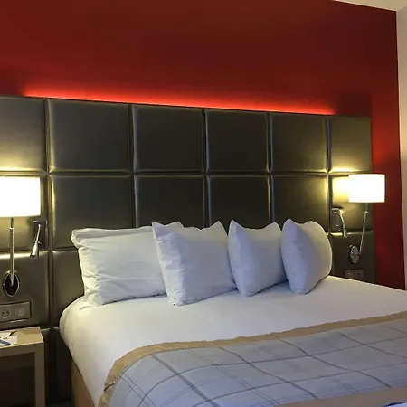 Western Le Lavarin Otel