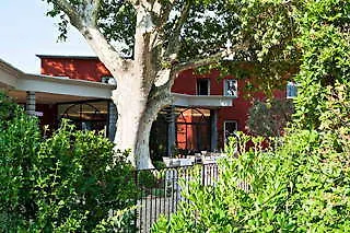 Western Le Lavarin Otel